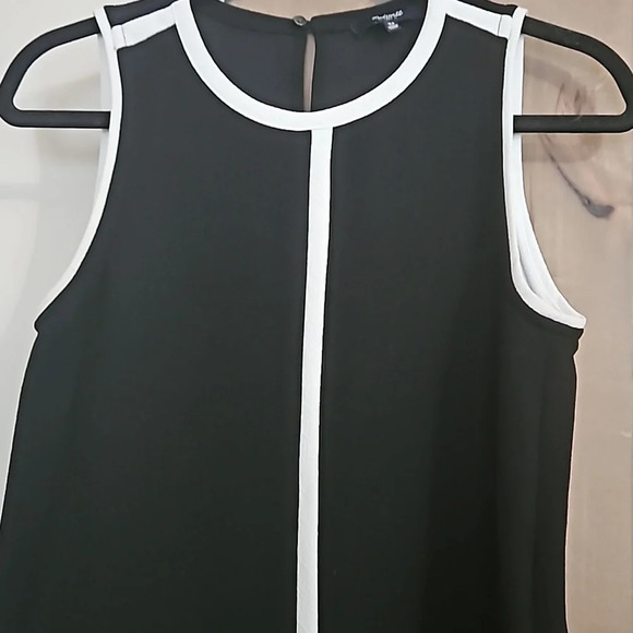 Madewell Crepe Canal tank top back and white. Size XS - Picture 8 of 12